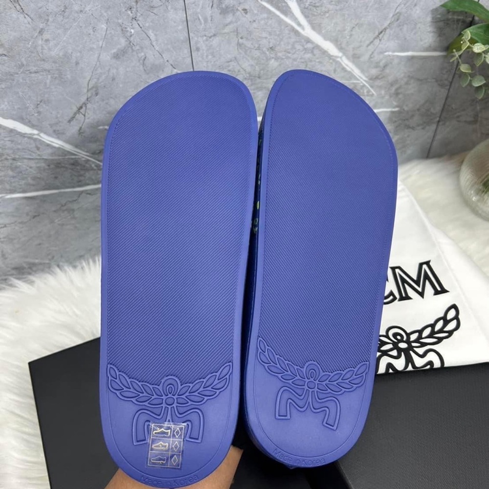 A 252 - π― % authentic MCM sandals shoe - Picture 5 of 5